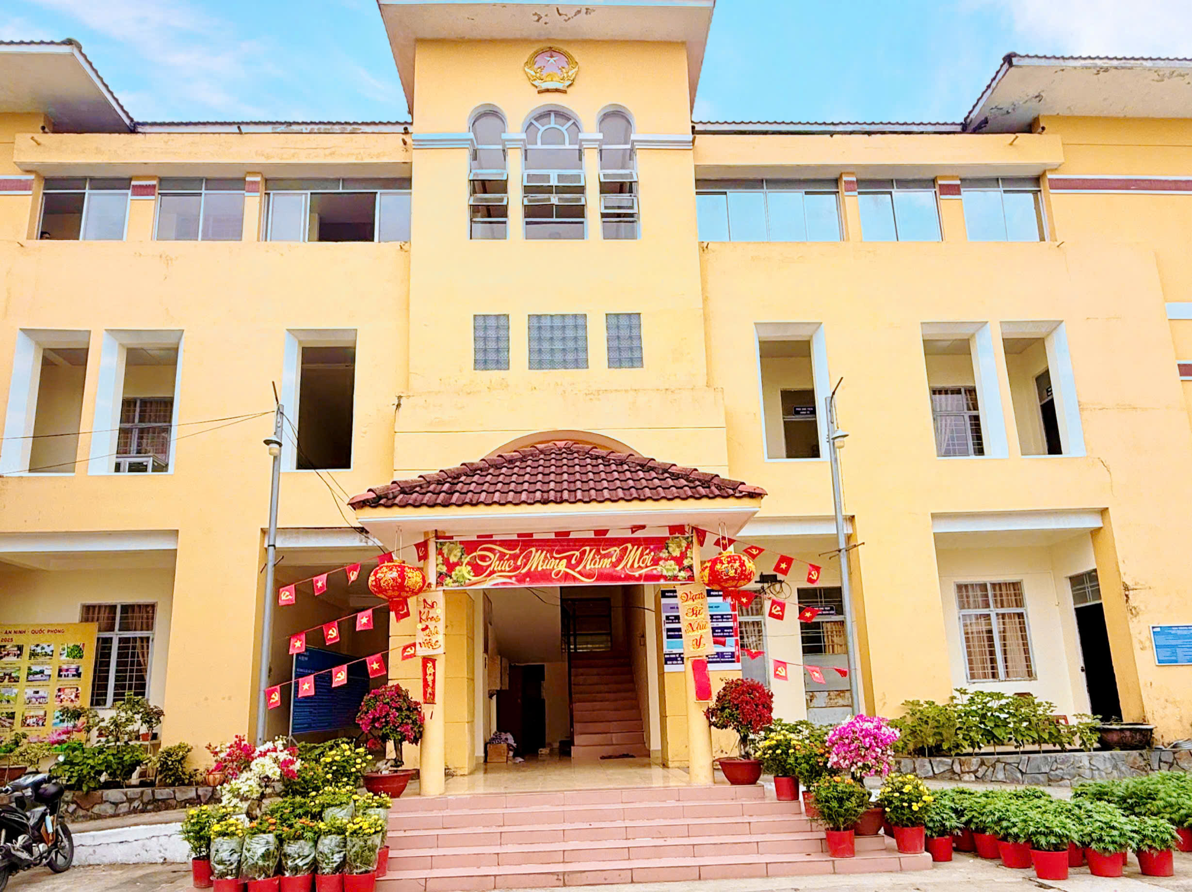 MỪNG ĐẢNG QUANG VINH - MỪNG XUÂN BÍNH NGỌ TRÊN QUÊ HƯƠNG TIÊN THỦY