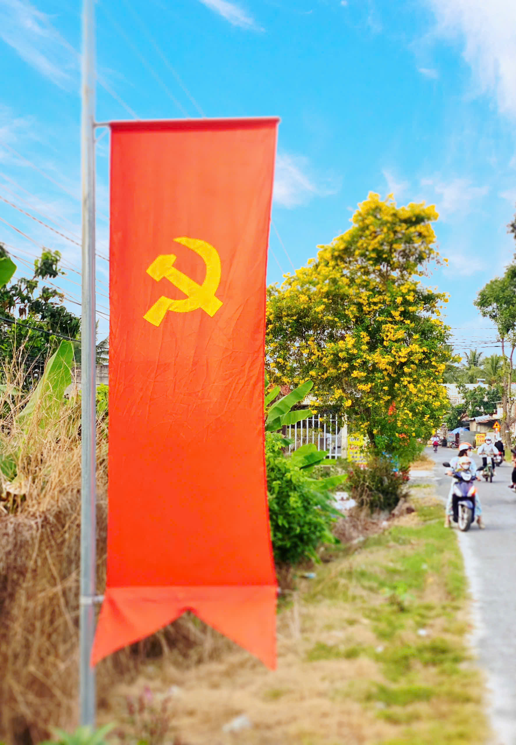 XÃ TIÊN THỦY THỰC HIỆN TREO CỜ TỔ QUỐC, ĐẨY MẠNH HOẠT ĐỘNG TUYÊN TRUYỀN CHÀO MỪNG NGÀY THÀNH LẬP ĐẢNG, MỪNG XUÂN BÍNH NGỌ NĂM 2026